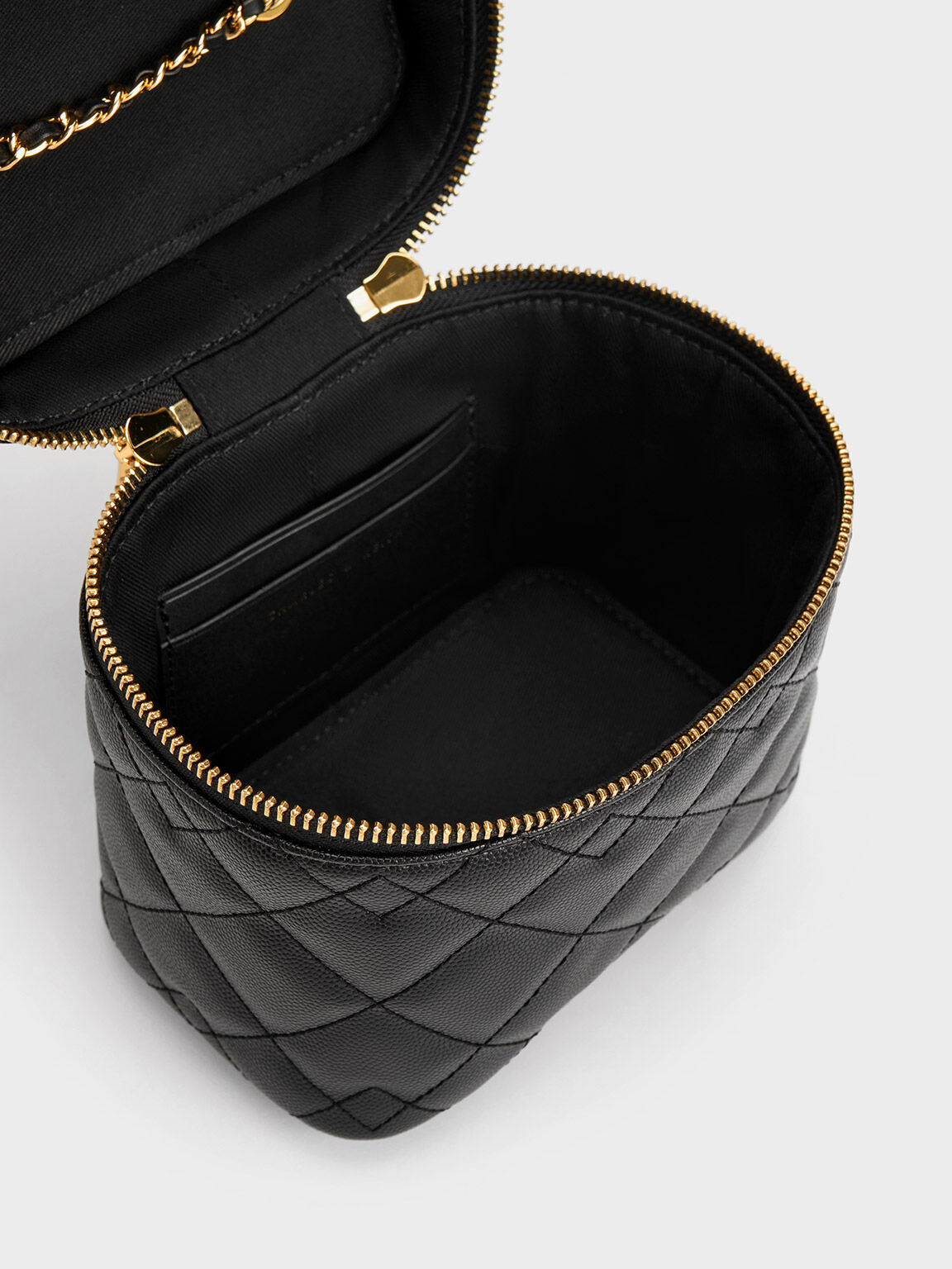 Black Nezu Quilted Boxy Bag - CHARLES & KEITH TH
