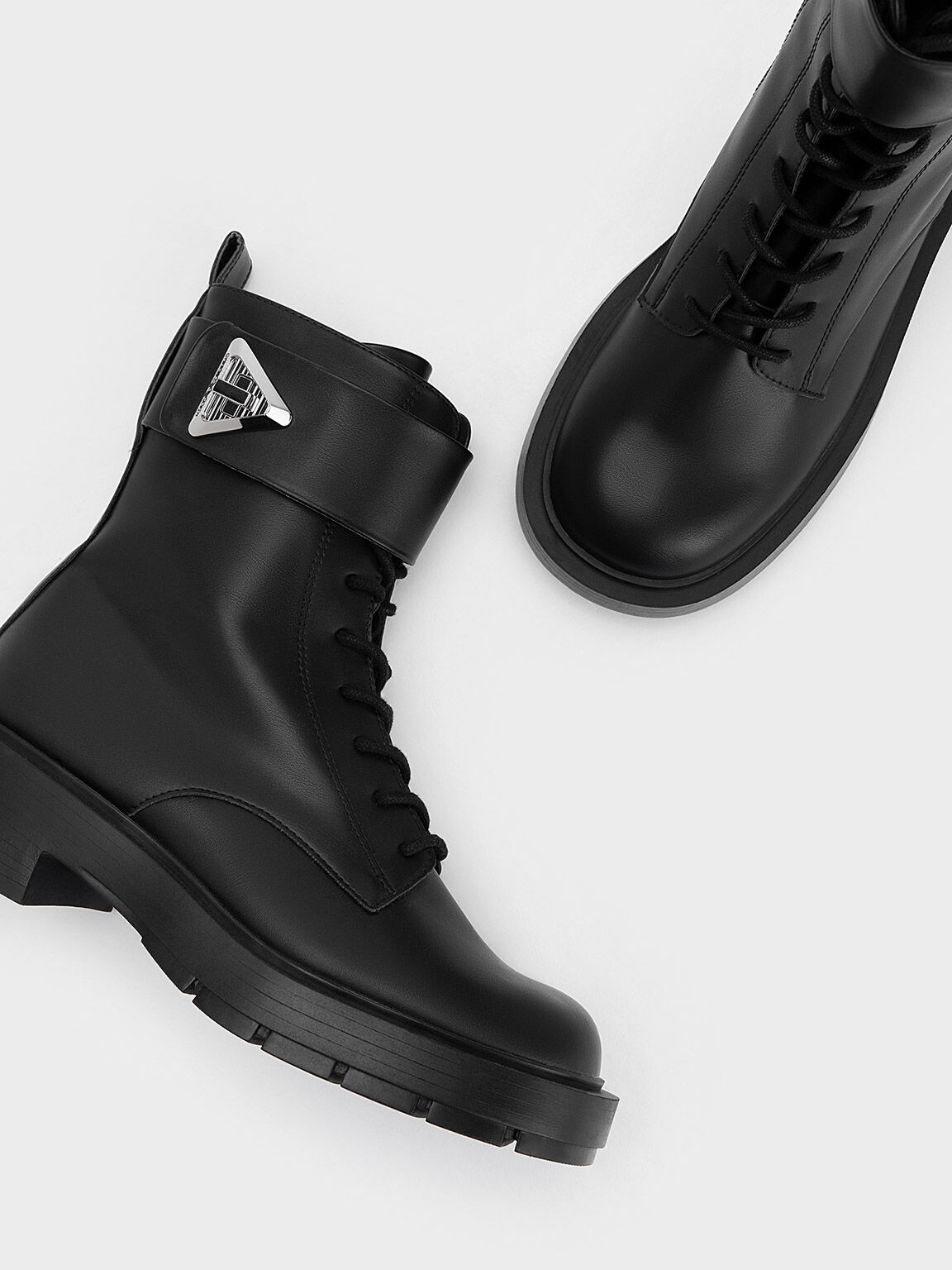 Trice Metallic Accent Ankle Boots, สีดำ, hi-res