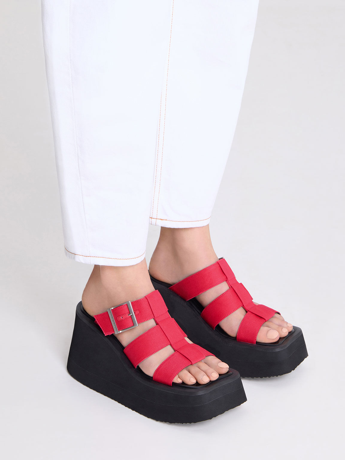 Fuchsia Iisa Flatform Gladiator Sandals - CHARLES & KEITH TH