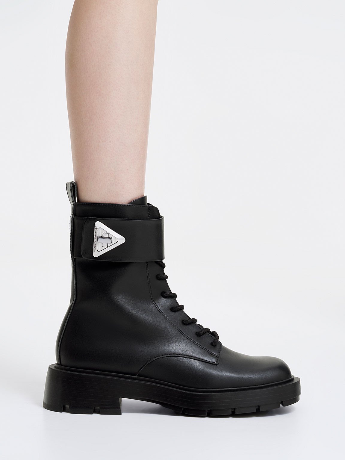 Trice Metallic Accent Ankle Boots, สีดำ, hi-res