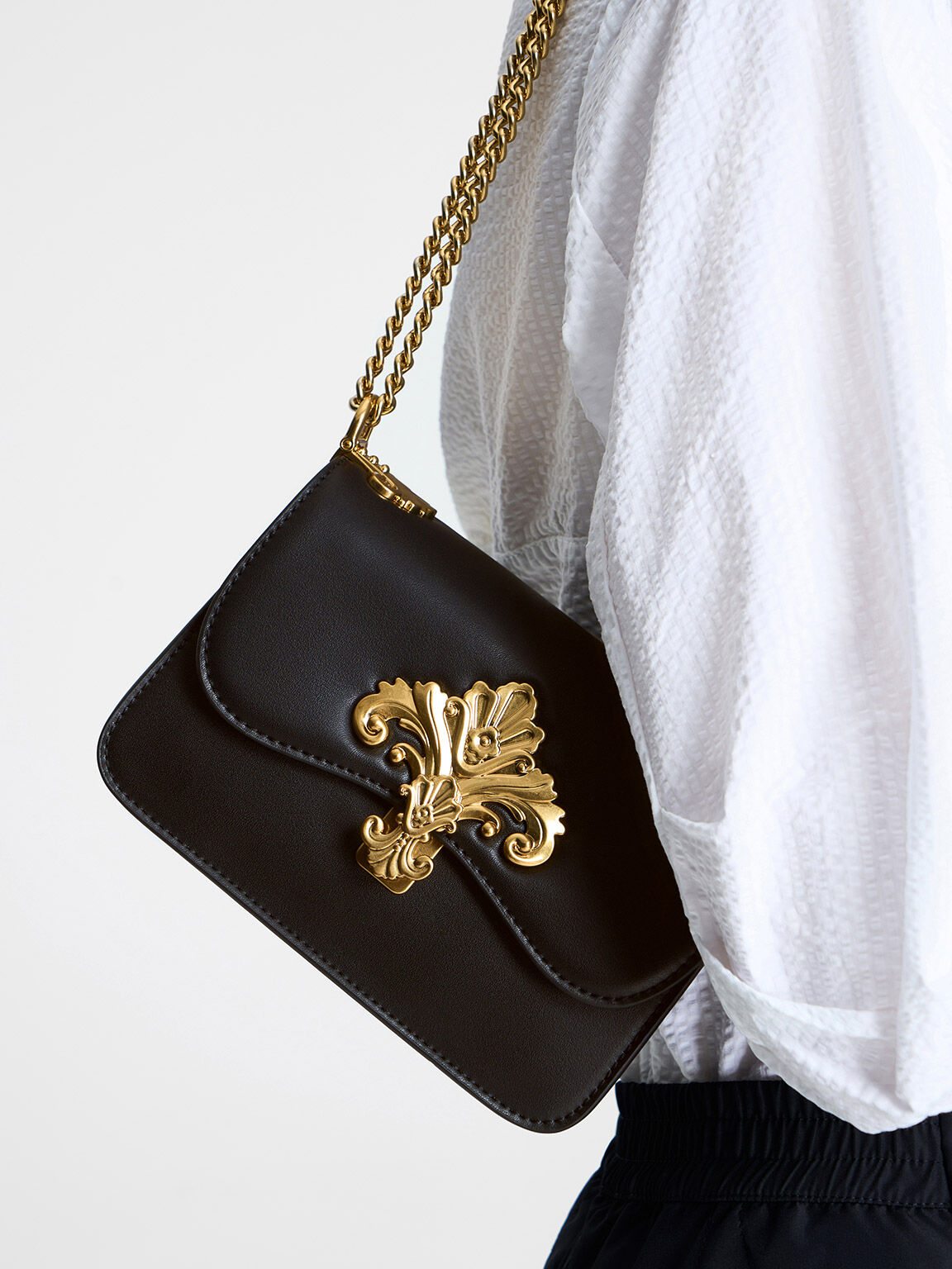 Meriah Chain Strap Crossbody Bag - black - ShopperBoard