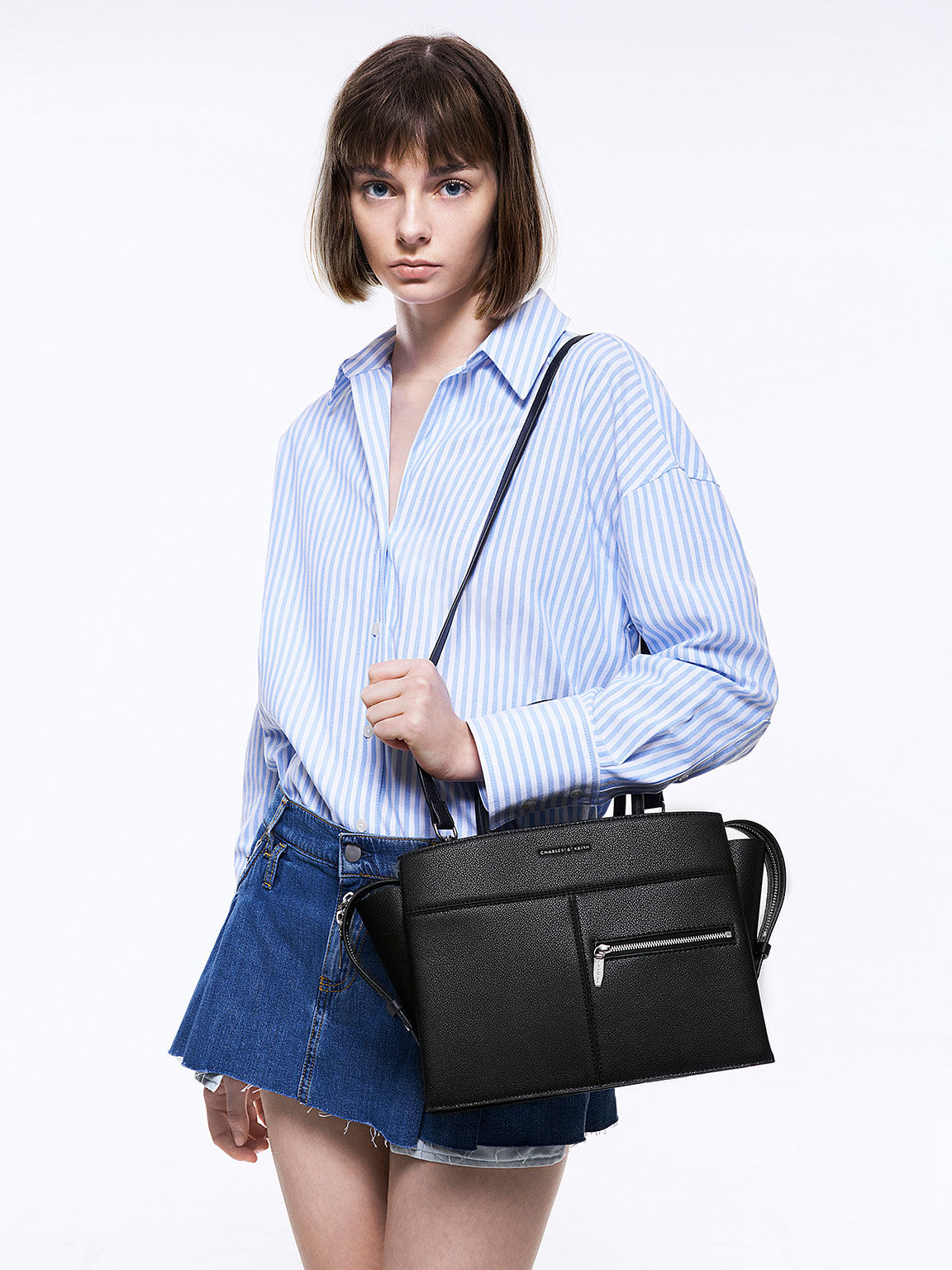 Noir Anwen Trapeze Top Handle Bag - CHARLES & KEITH TH