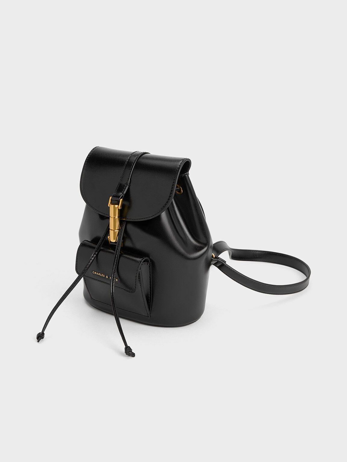 Cesia Metallic Accent Backpack, สีดำ, hi-res