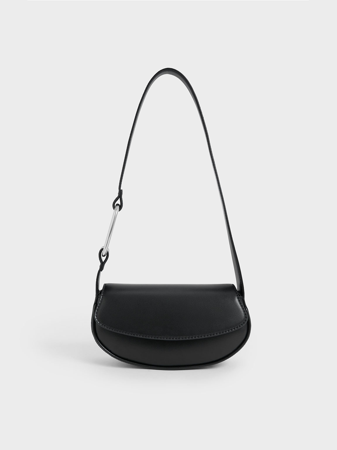 Shoulder bag with clearance flap